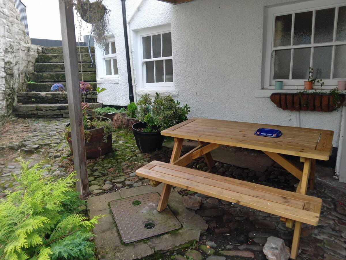 CUMBRIA - WET LED PUB IN ENGLAND'S HIGHEST TOWN