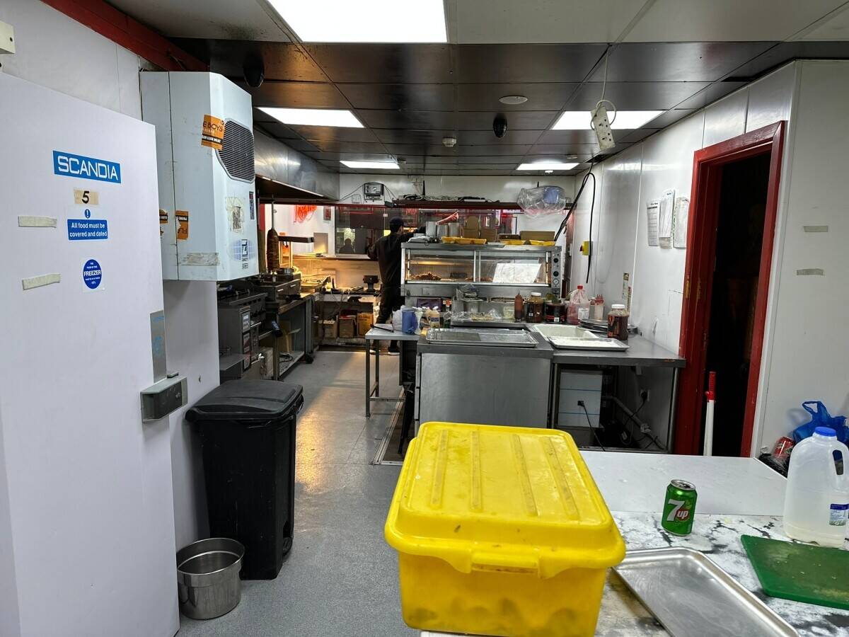 Leasehold Fast-food chicken shop for sale Photo 5