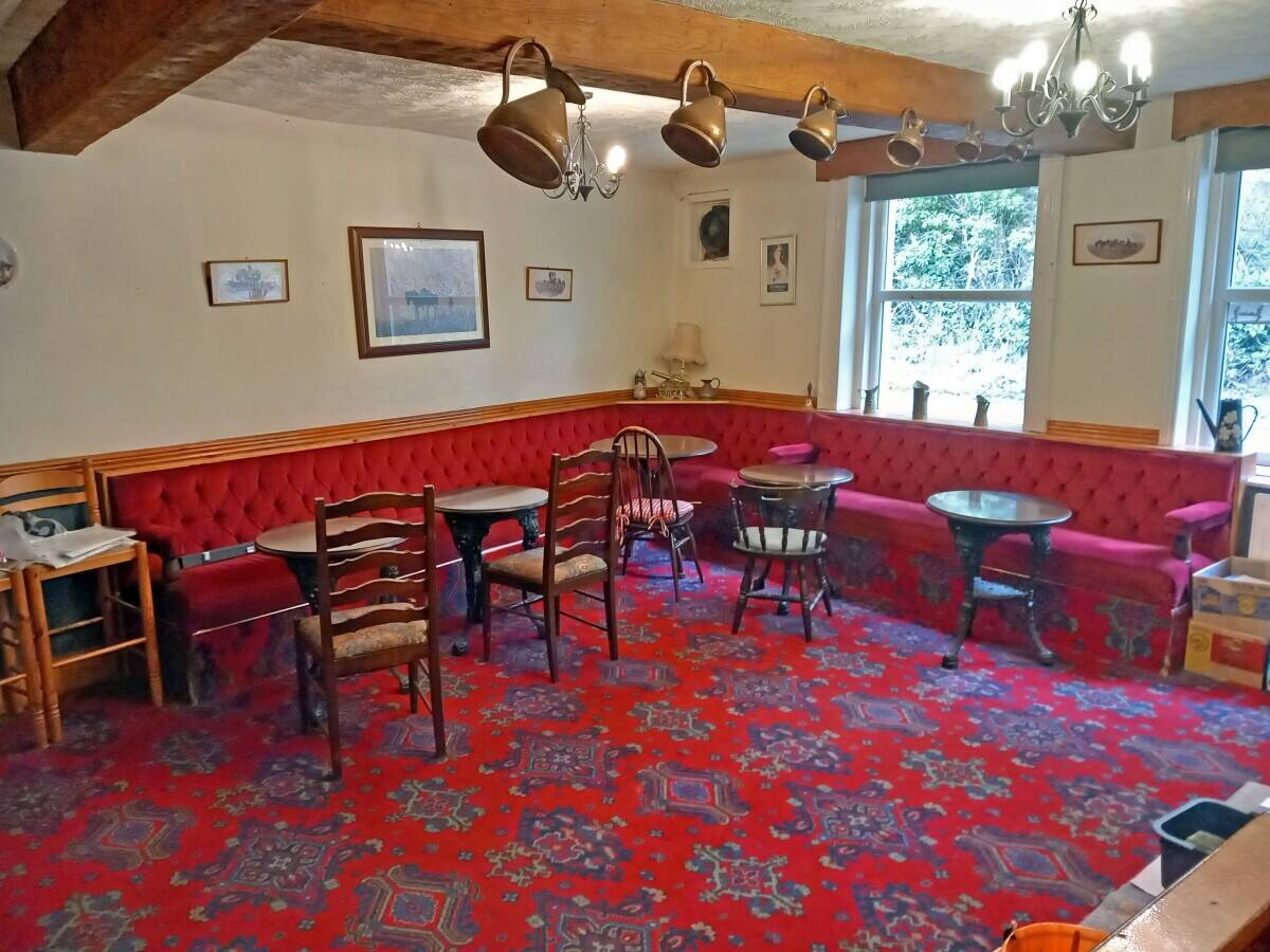 SHROPSHIRE -  WELL APPOINTED TRADITIONAL VILLAGE PUB Photo 4