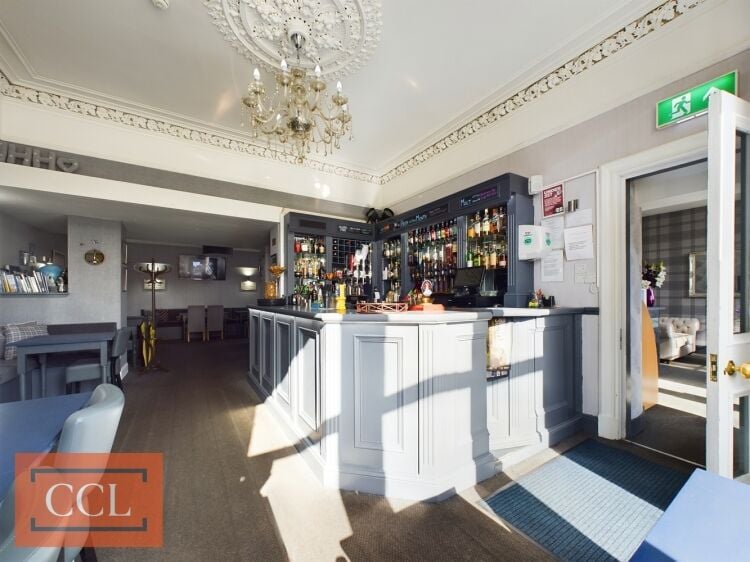 Popular and thriving nine-bedroom hotel in Kingussie Photo 5