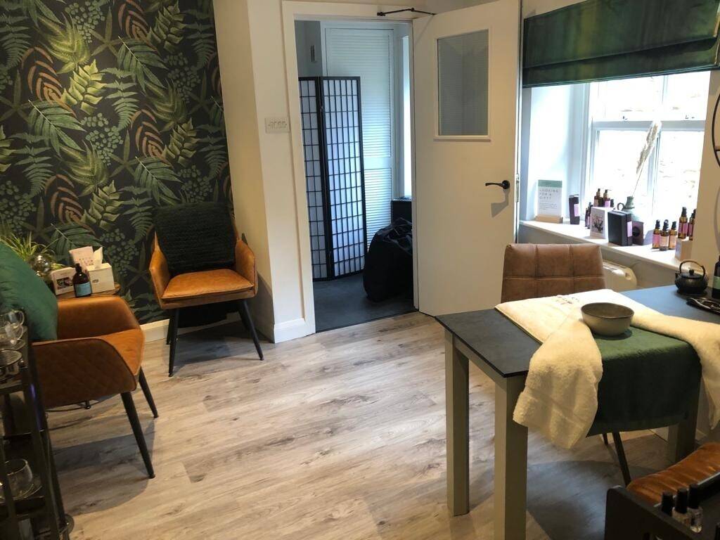 Holistic Day Spa and Retail Boutique - Botanicals Bakewell Seeks New Licensee. Minimal Investment Photo 5