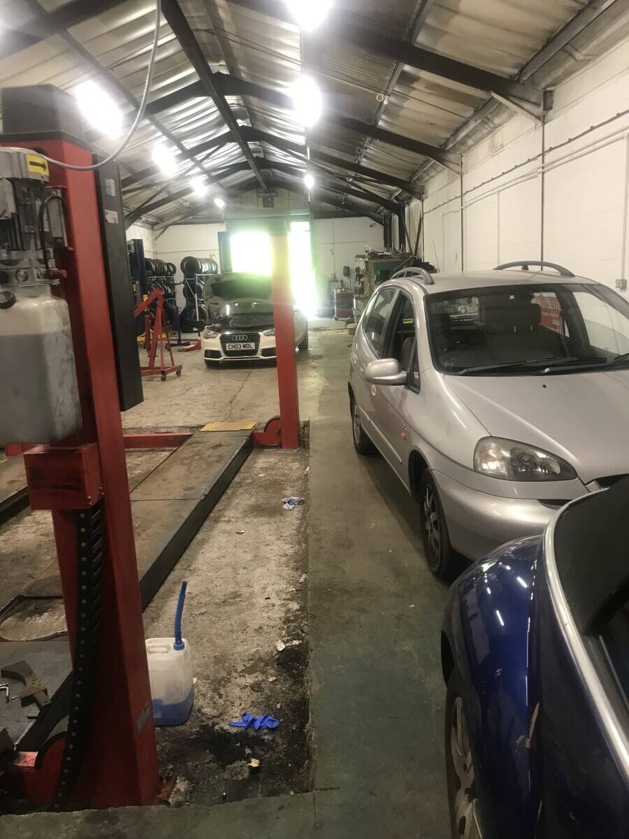 MOT Garage and repair shop