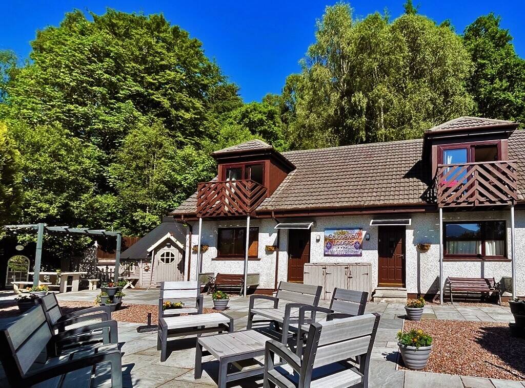 Fantastic Lifestyle Business Large Highland Villa with 2 Lodges overlooking the Nevis Mountain Range Photo 5