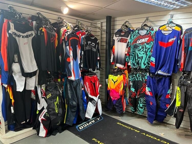WELL-ESTABLISHED MOTOCROSS AND ENDURO  PARTS SHOP WITH E-COMMERCE