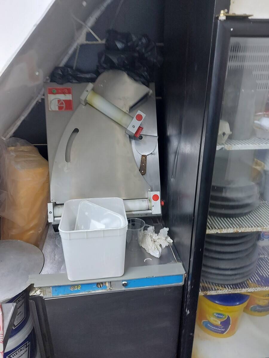 Fastfood business for sale