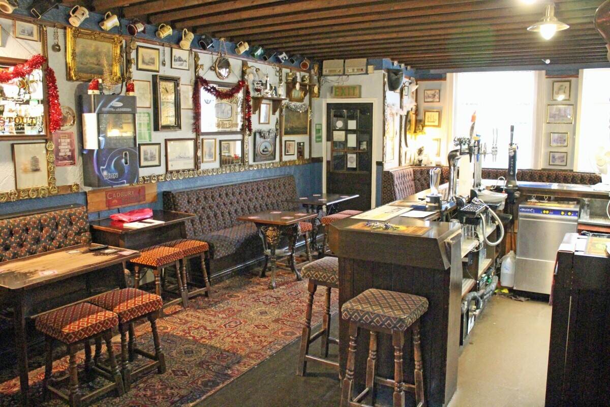 VICTORIA VAULTS, NEWTOWN, POWYS, SY16 2NA