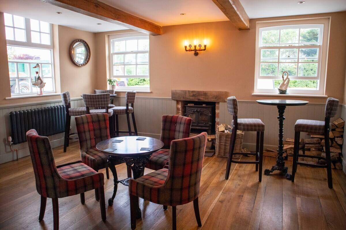 KENT - EXTENSIVELY RENOVATED PUBLIC HOUSE WITH PLANNING PERMISSION FOR SALE Photo 5
