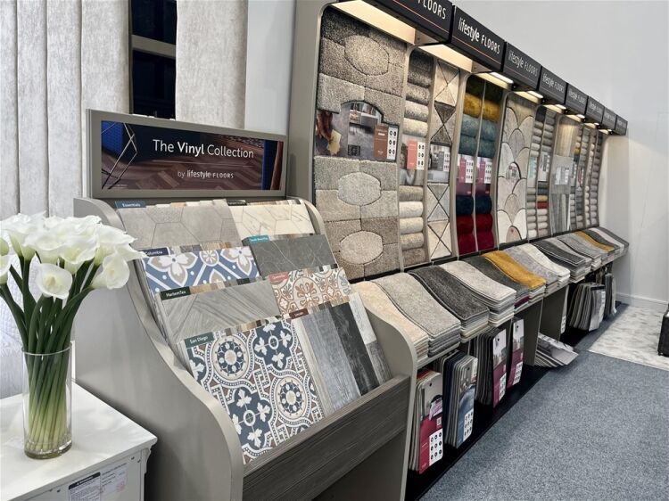 FURNITURE RETAILER Photo 5