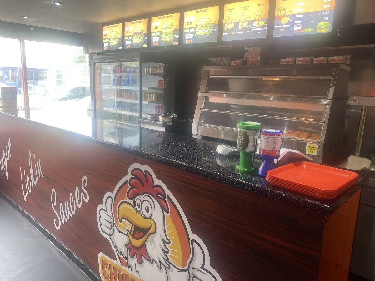 Fried chicken shop huddersfield