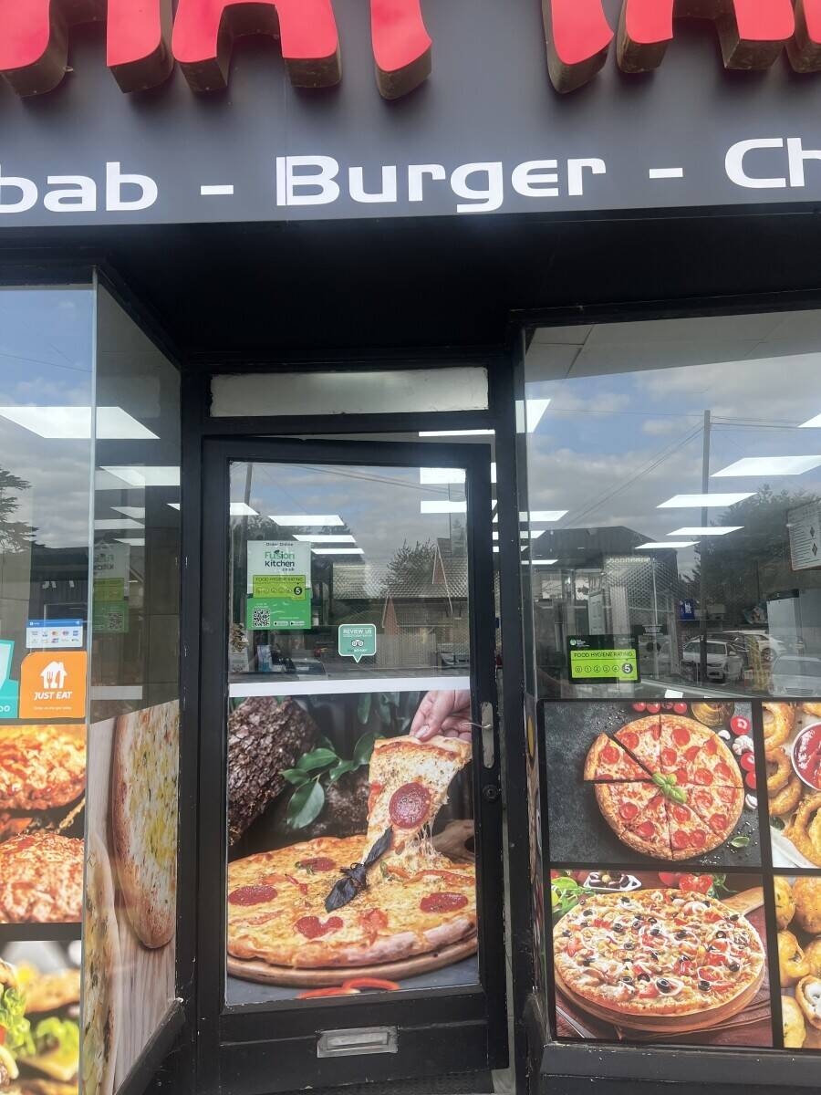 Pizza and kebab shop for sale in Warsash aria in park gate between Southampton and Fareham. Photo 5