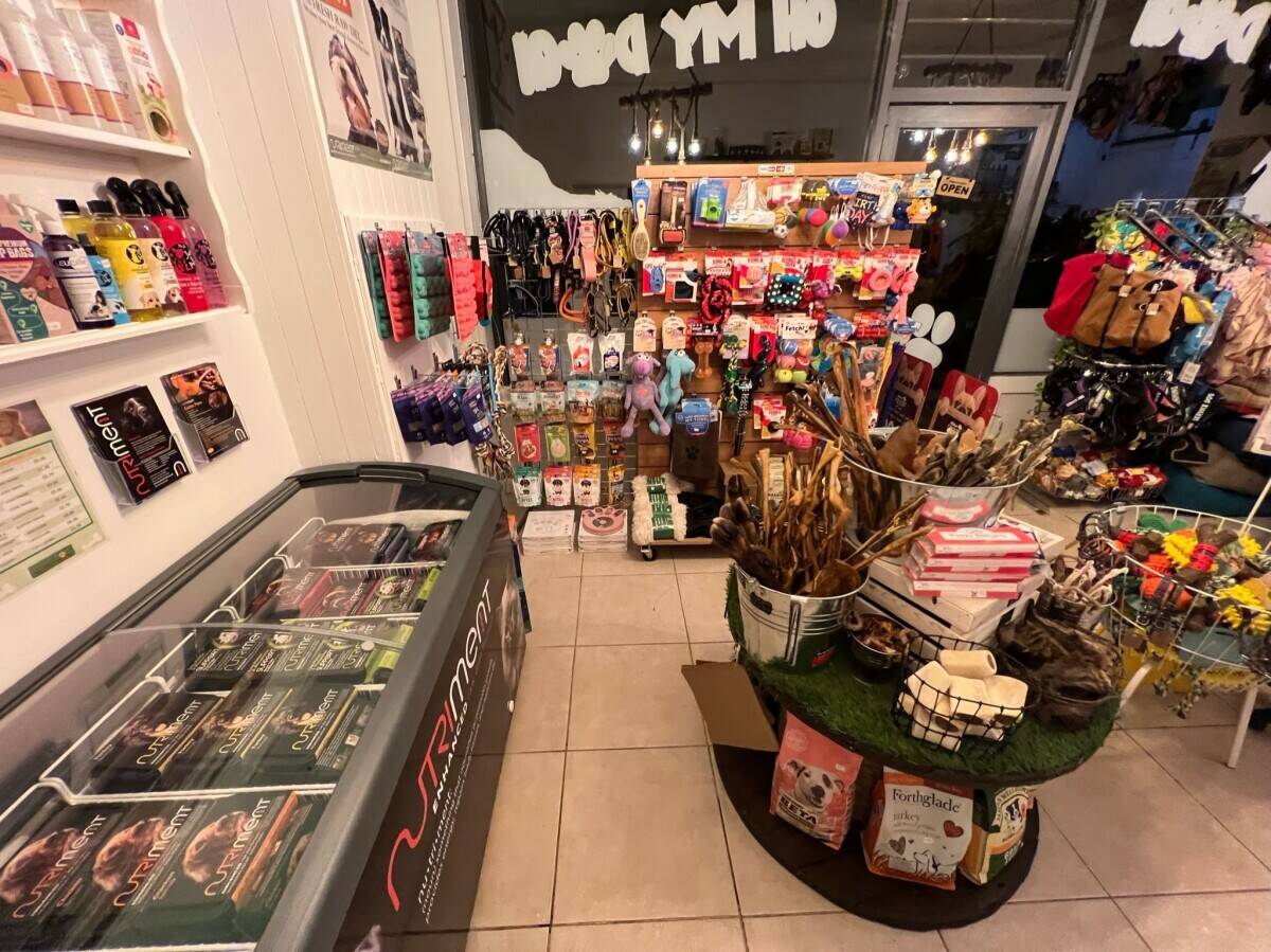 Dogs supply shop in Walsall