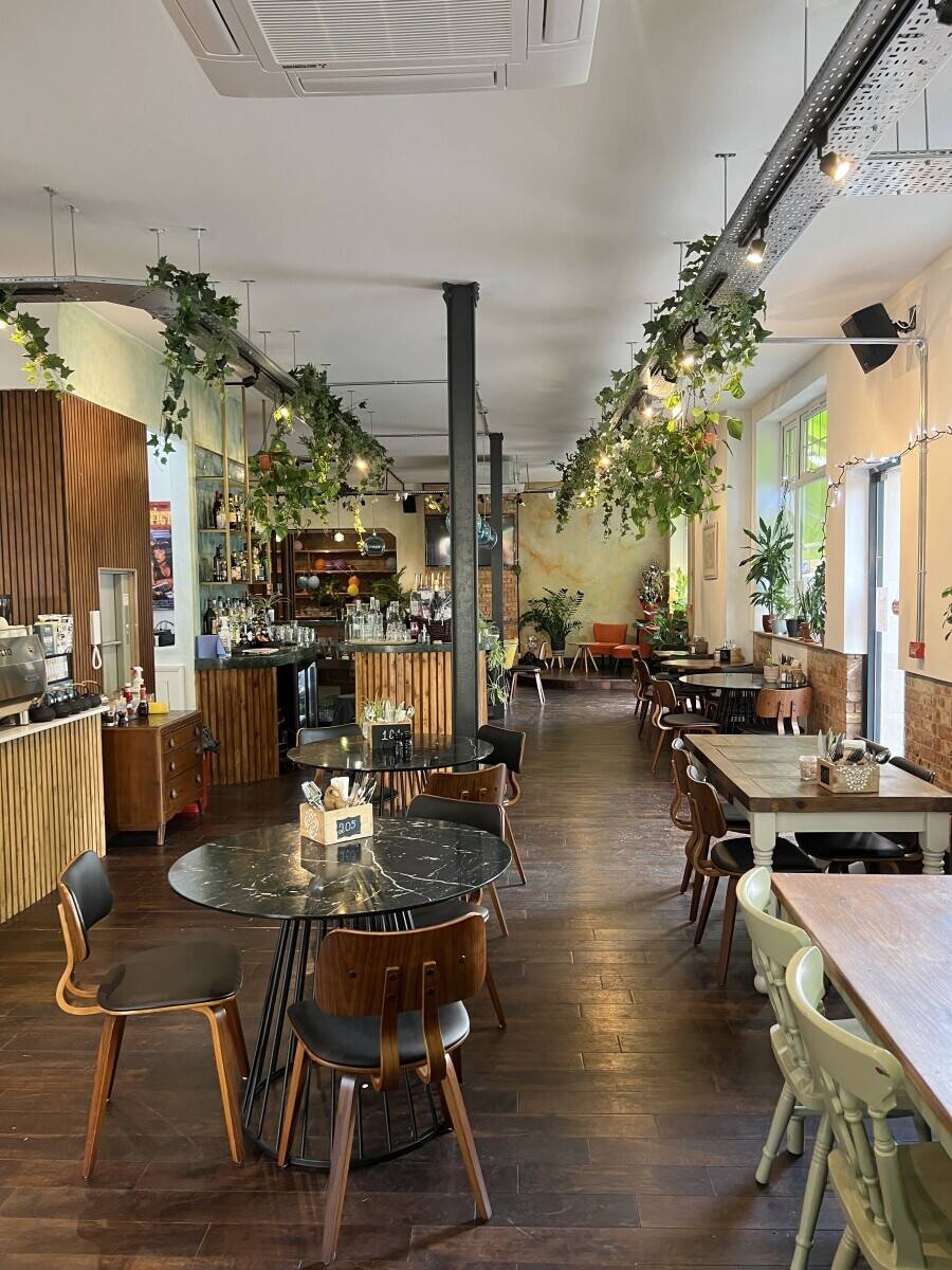 Urgent sale Restaurant and bar for sale (&pound;120k)in Islington London