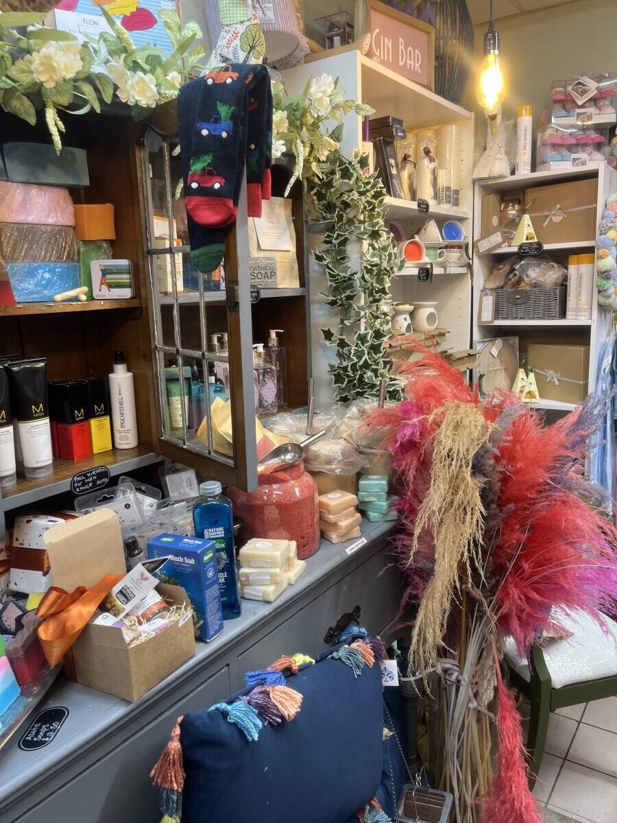 Haberdashery arts and crafts  Photo 5