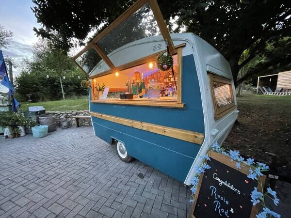 Mobile Bar - Vintage Caravan Bar - with website and bookings for 2024 in Devon