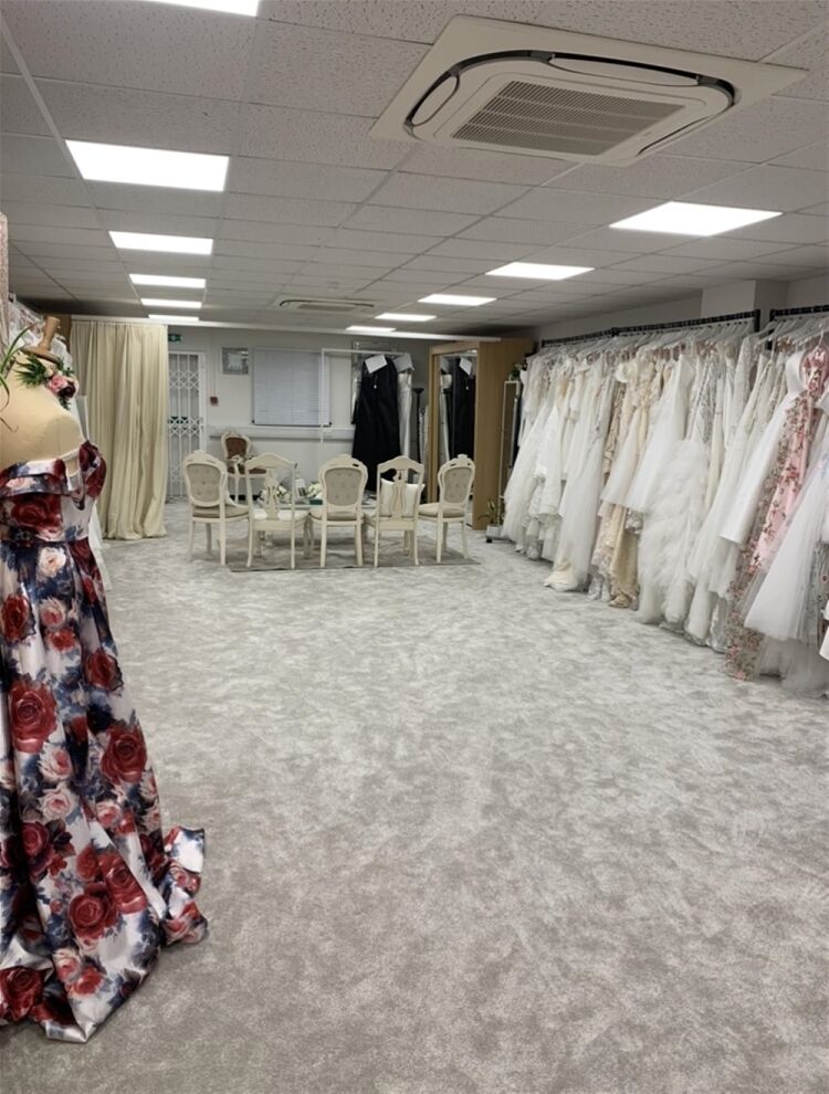 A WELL-RESPECTED PROVIDER OF BRIDAL DRESSES AND ACCESSORIES Photo 5