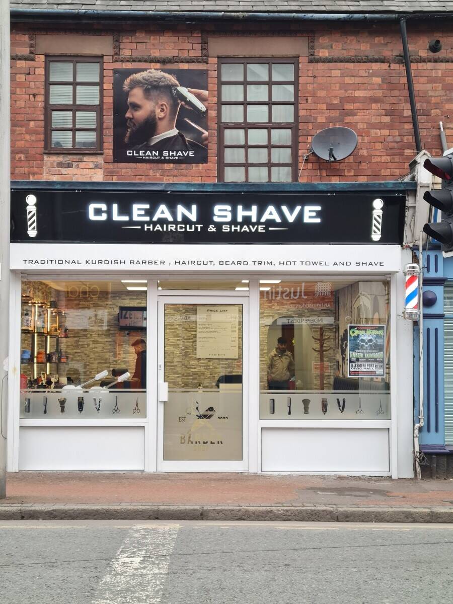 Barber shop for sale in ELLESMERE PORT 