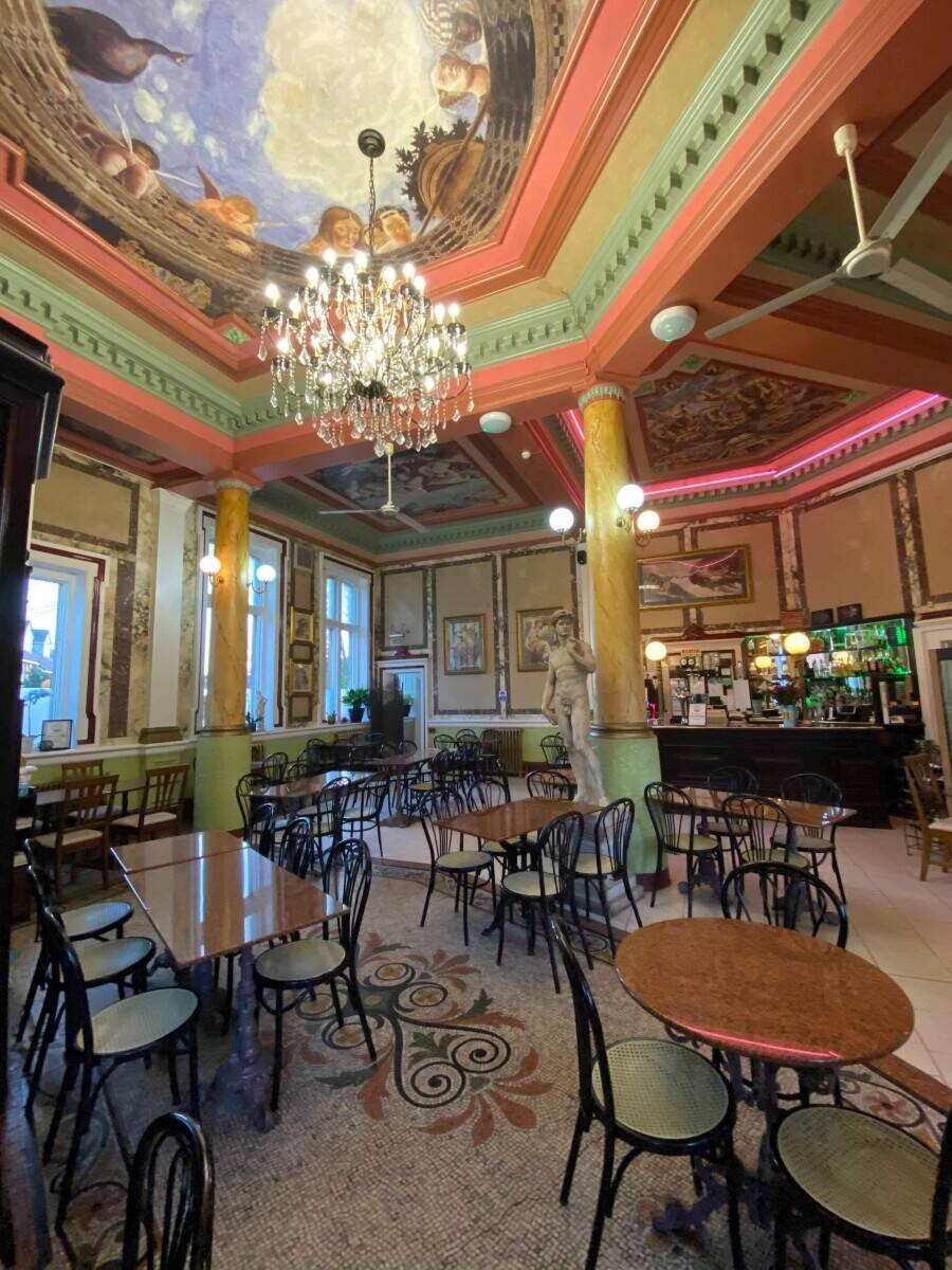Rossi’s Italian Restaurant for sale Sheffield Photo 5