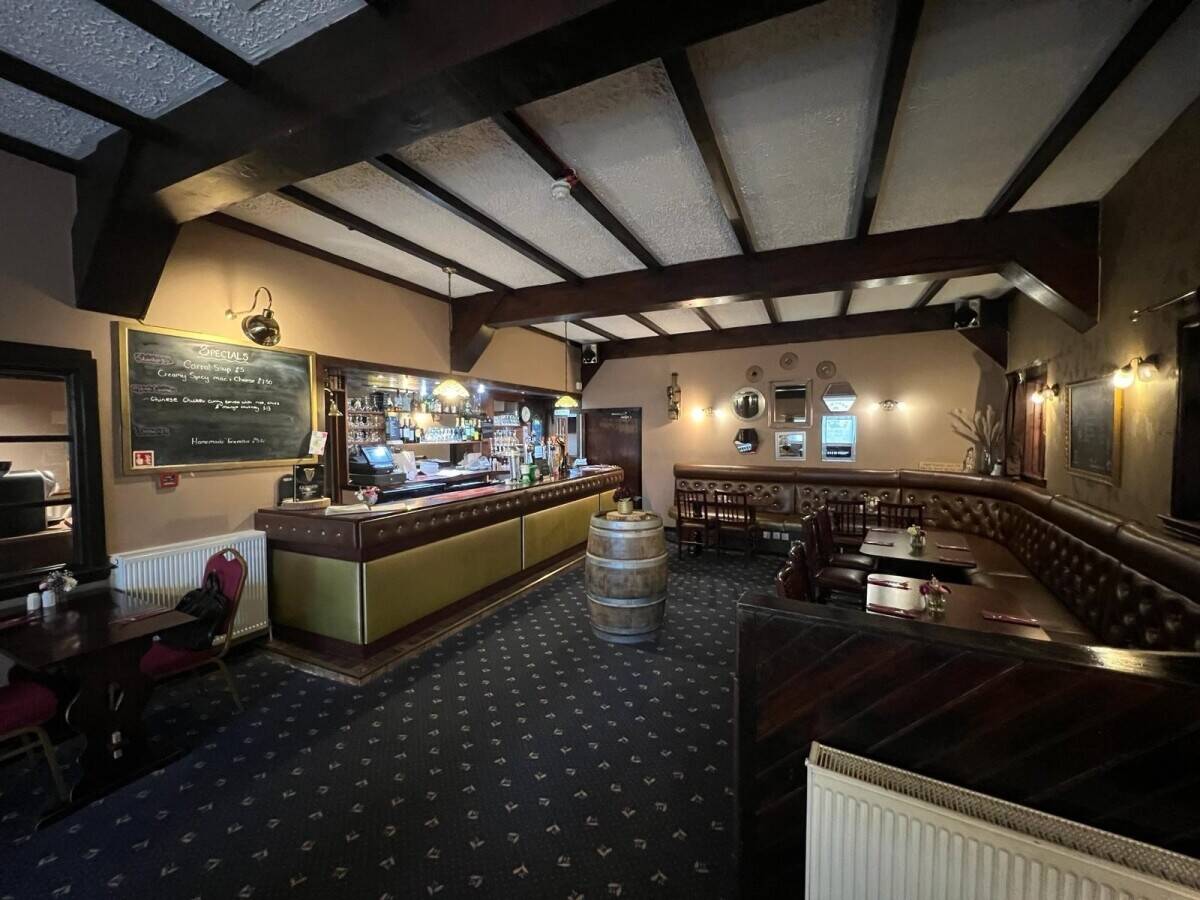 A well presented multi-income stream hotel, in Aberdeenshire village of Tarves (ref 1638) Photo 5