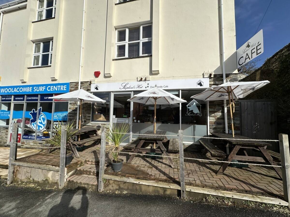 DEVON SEASIDE VILLAGE CENTRE CAFÉ FOR SALE