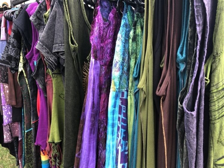 E-COMMERCE RETAILER OF ALTERNATIVE CLOTHING