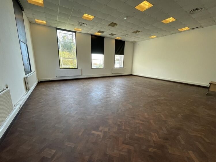 Offices and Business Units To Let For Sale in Newton Abbot