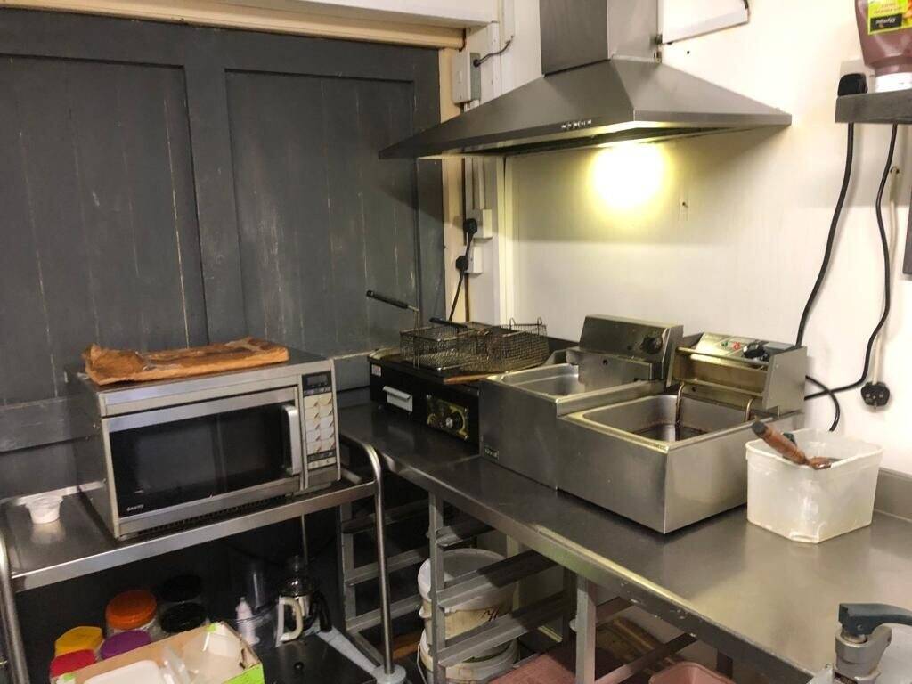 Indian and fast food kitchen Takeaway in Oakam Photo 6