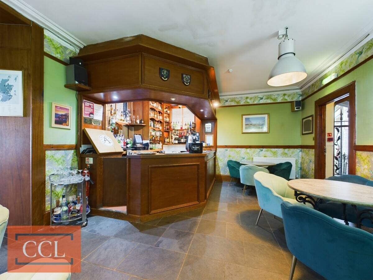 41 Bedroom Lochside Hotel