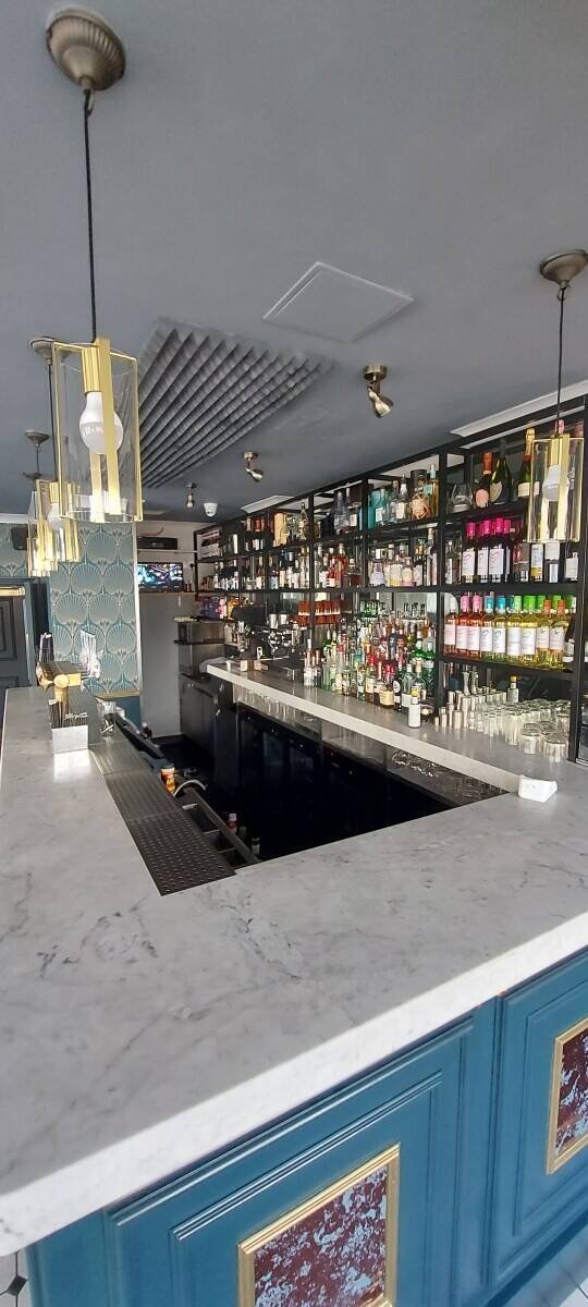 Cocktail bar for sale in Christchurch, 1 am license Fri sat