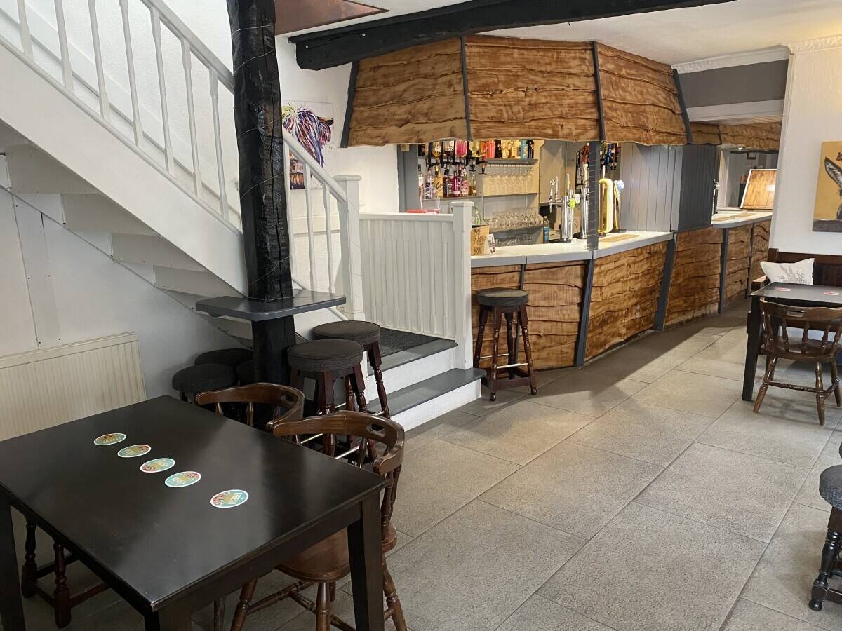 BLACK COCK INN, LLANFIHANGEL TALYLLYN, BRECON, POWYS