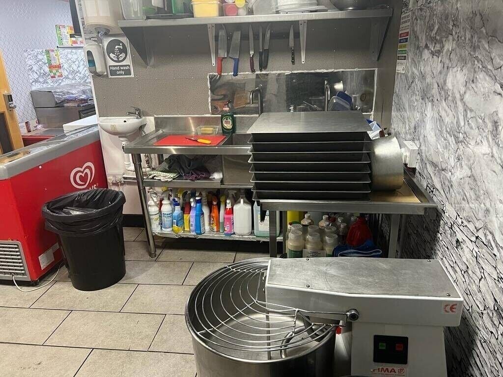 Established Pizza & Takeaway shop for sale in Margate