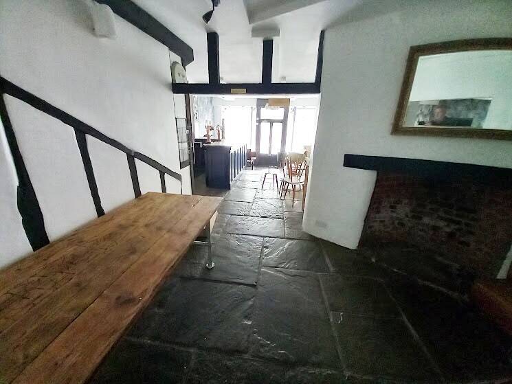 UPTON-UPON-SEVERN, WORCESTERSHIRE - NEWLY CREATED RESTAURANT/WINE BAR/TEA ROOMS