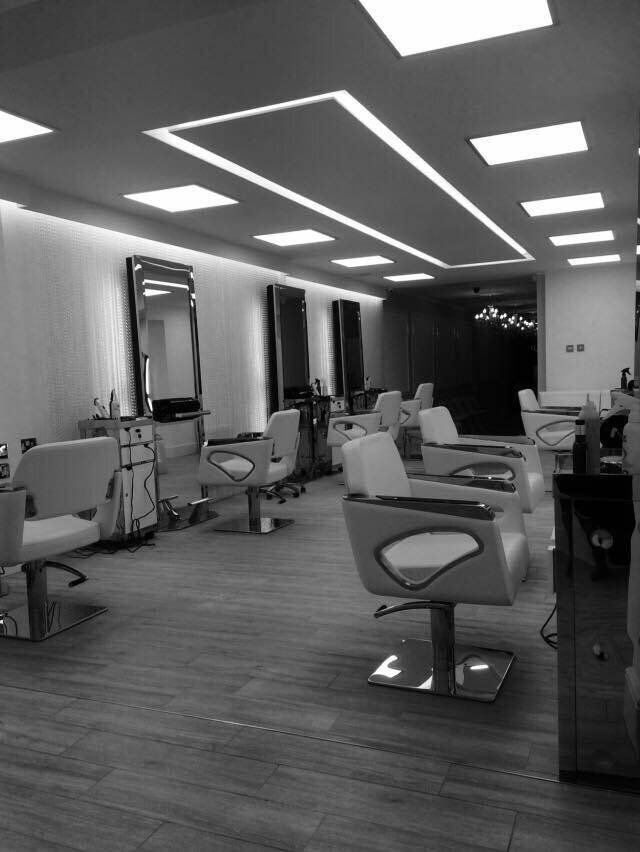 Hair Salon for Sale  For Sale: Modern Hair Salon in a Prime Location in West Bromwich Photo 5