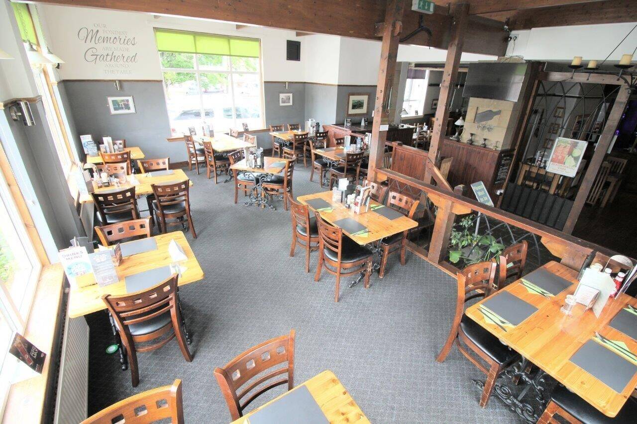 A well-presented bar & restaurant in a sought after Borders town (ref 1671) Photo 5