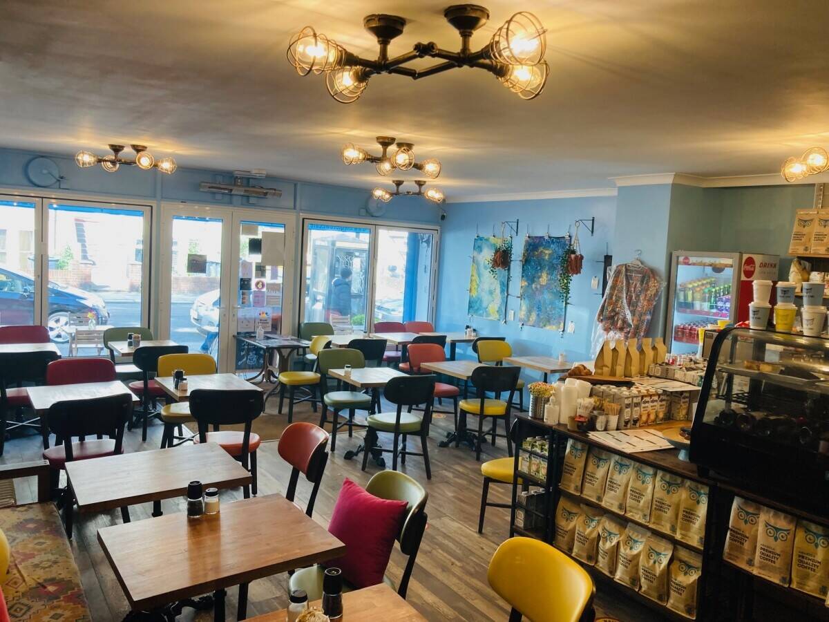 Stunning Cafe/Bistro for Sale in Finsbury Park N4 Photo 6