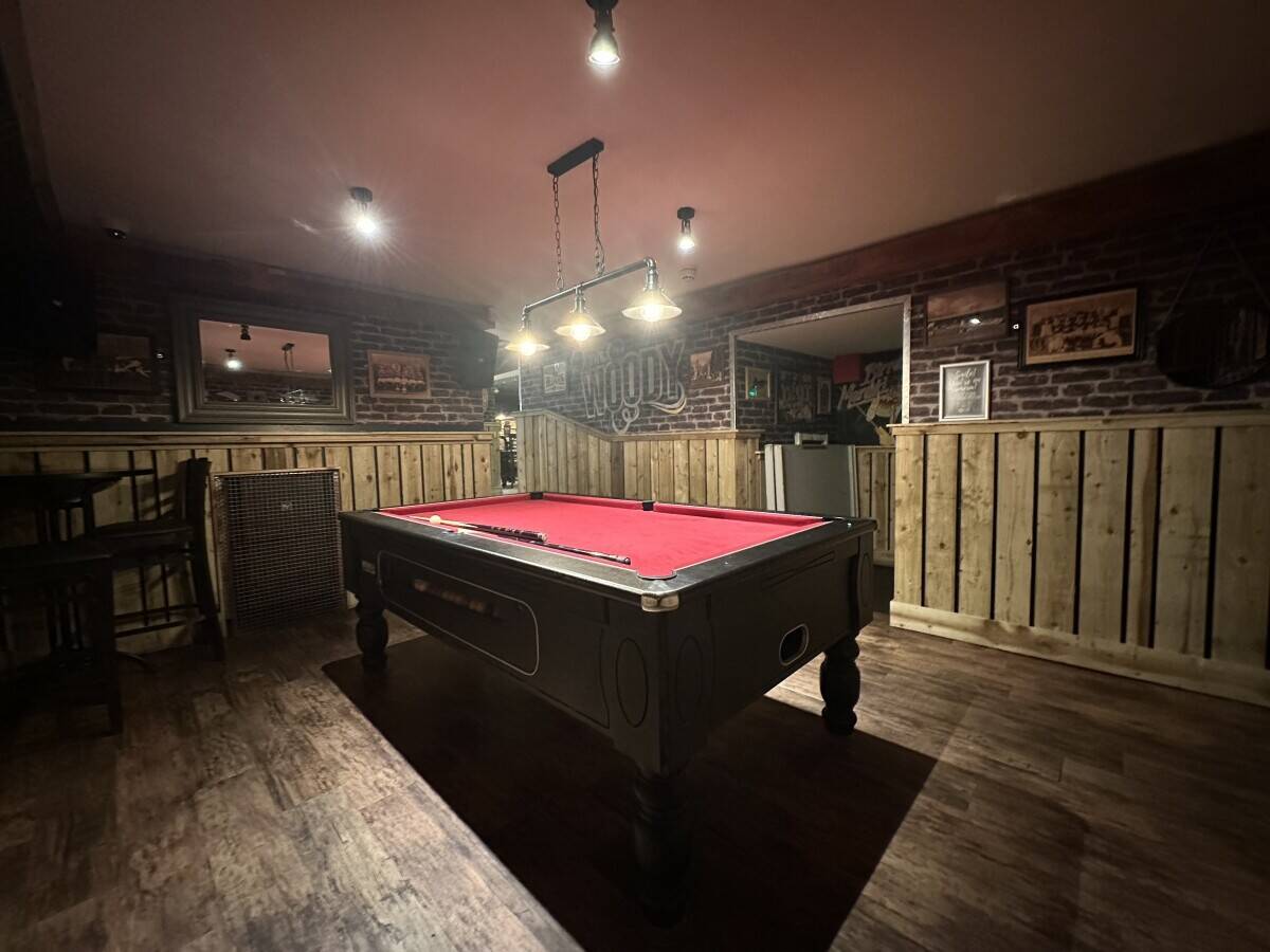 60 Cover Attractive Town Centre Restaurant & 40 Cover Separate Bar
