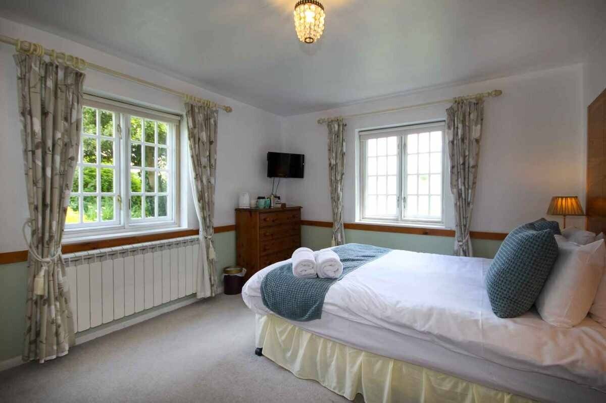 A Beautifully Presented 8-9 Bedroom, Boutique Guest House