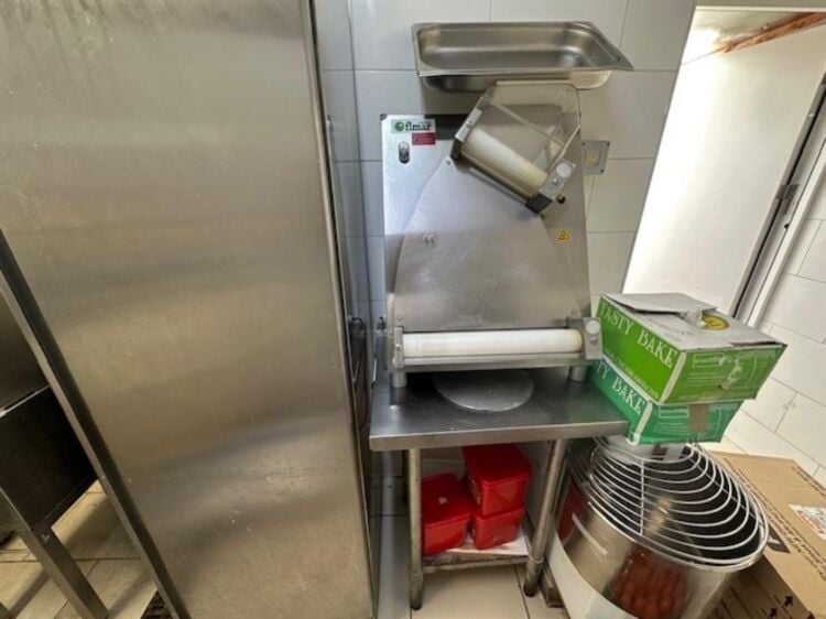 Leasehold Fish & Chip Takeaway Located In Pelsall, Walsall Photo 5