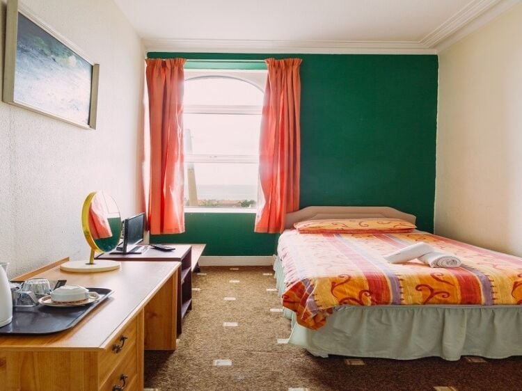 Well established family run Hotel & restaurant for sale Photo 5