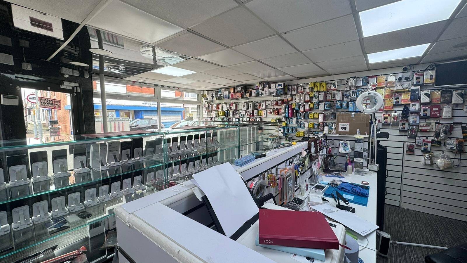 Building And Business: 196 Parliament Road, TS1 4JG