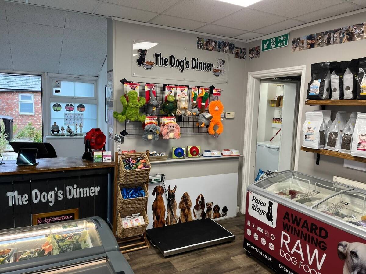 Dog food shop for sale in Crewe, Cheshire Photo 5