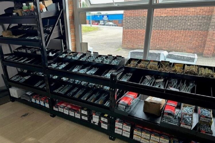 Hardware Store & Plumbing Suppliers - Lincs Photo 5