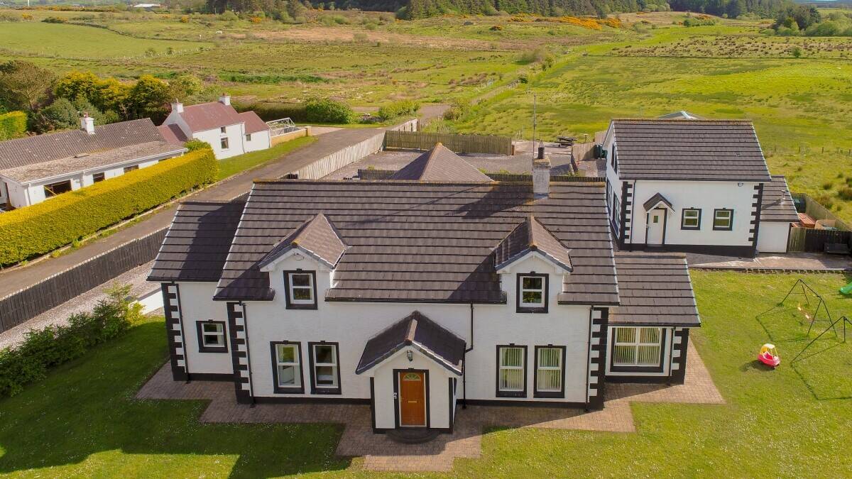 Large holiday let, Ballycastle