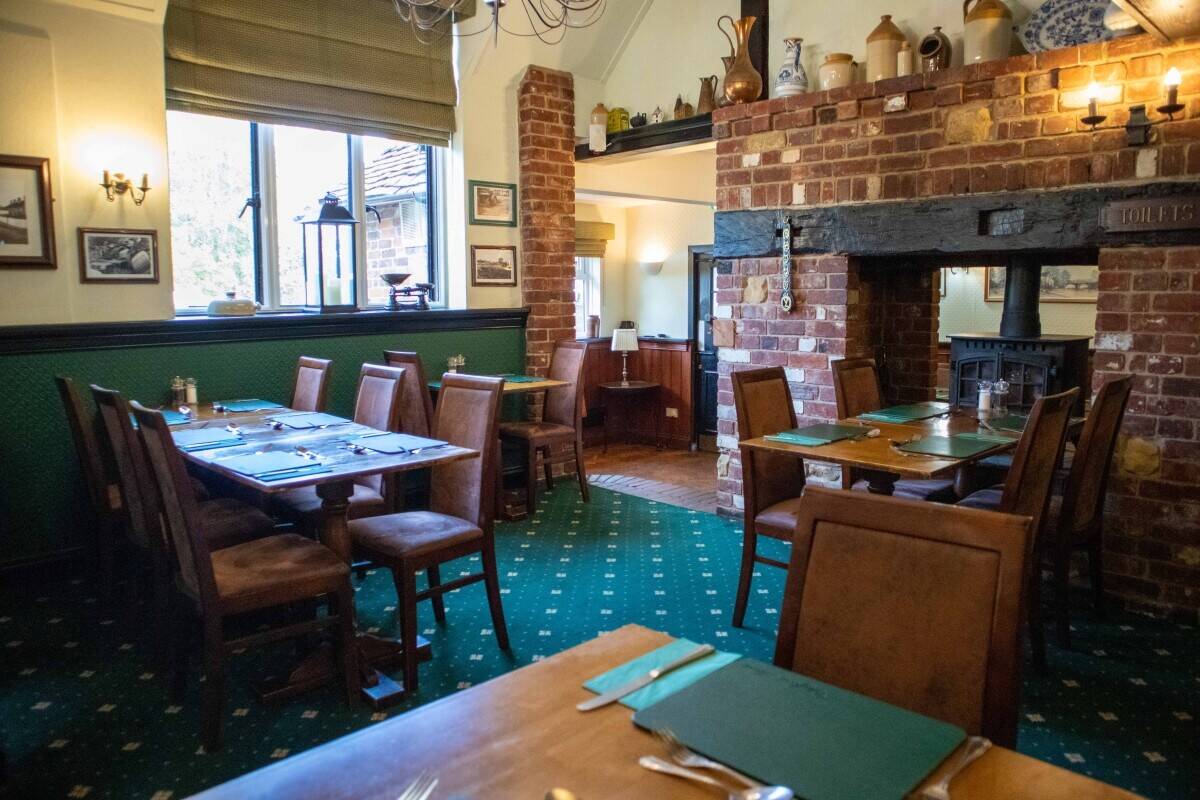 KENT - INVESTMENT SALE OF ICONIC KENT PUB (NET YIELD 7.5%)