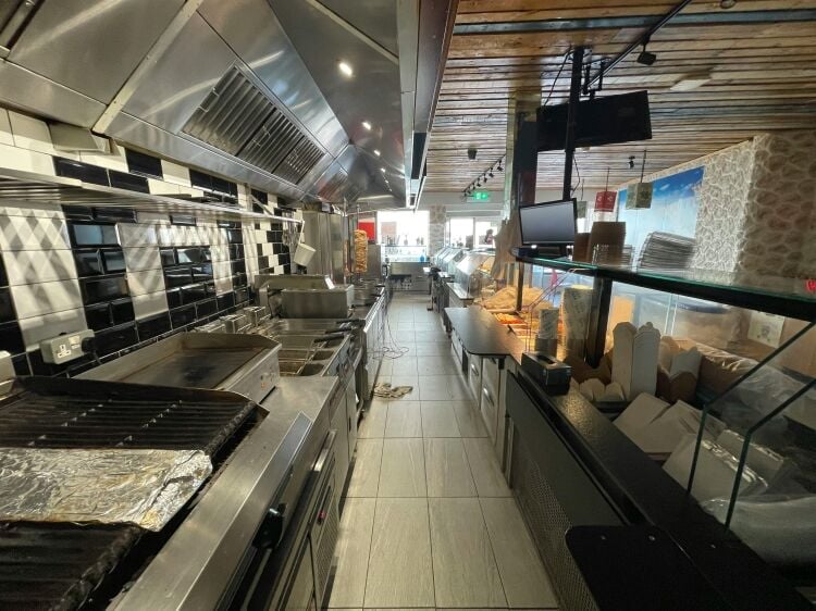 Premium Town Centre Restaurant/Takeaway Photo 5