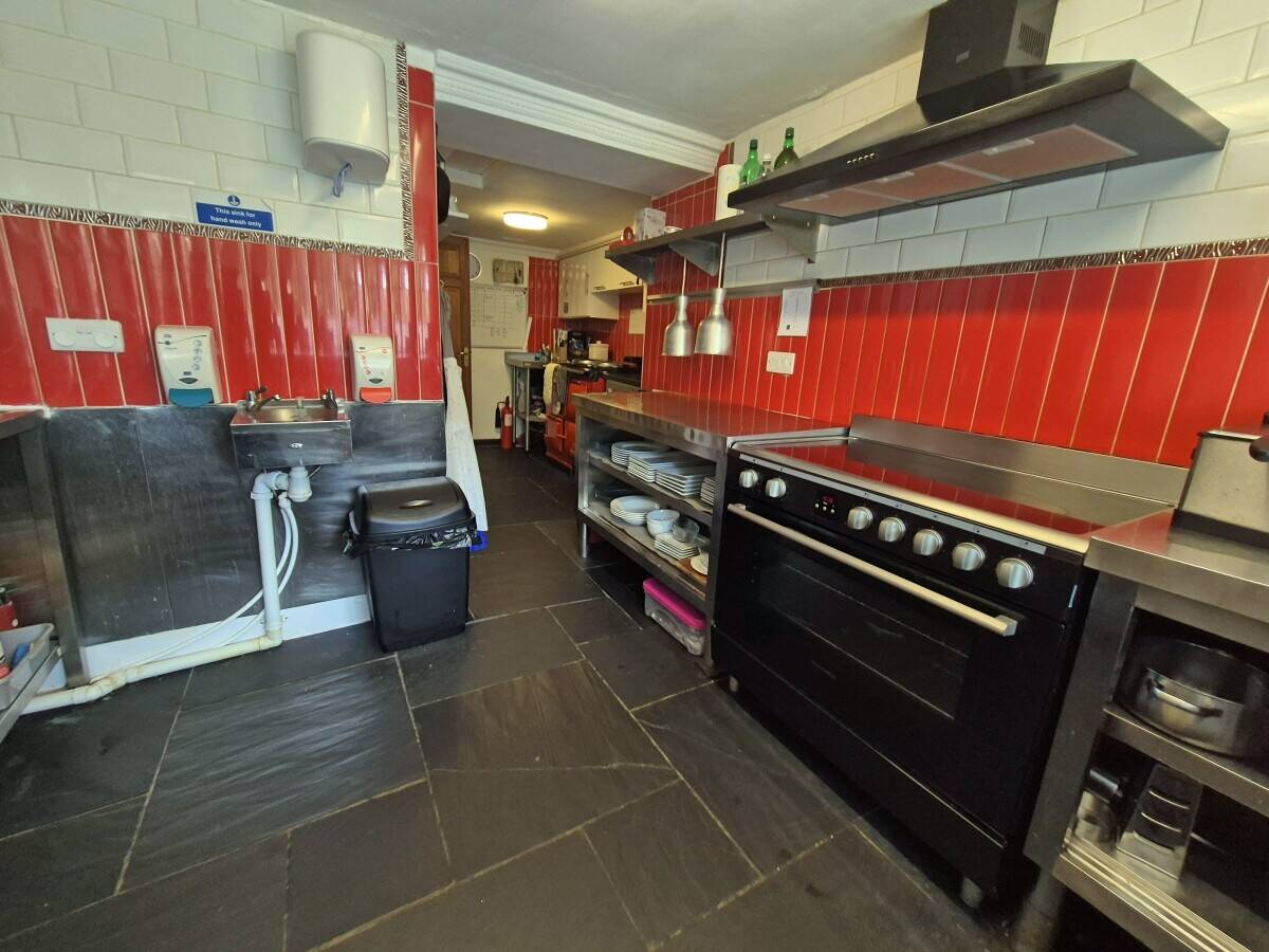 CUMBRIA - LUXURY 8 BEDROOM GUEST HOUSE LOCATED IN THE WESTERN LAKES