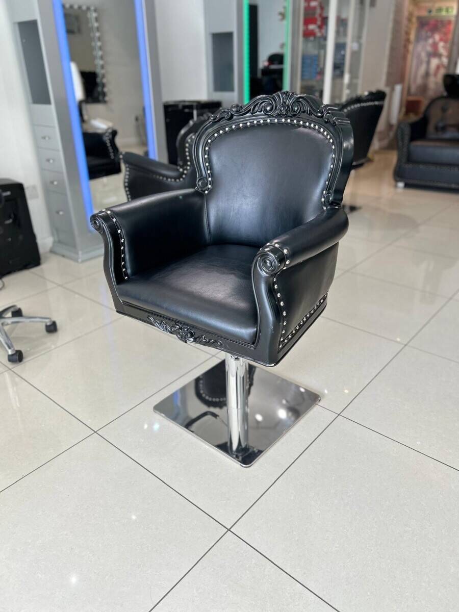 Hairdressers salon for sale
