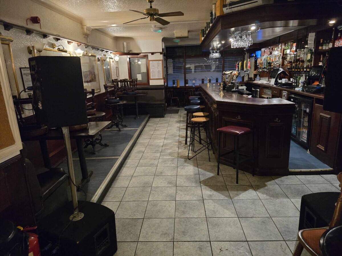 URGENT !!! THE CHEAPEST BAR/PUB FOR SALE IN UK !!! ABSOLUTELY BARGAIN !!! CITY CENTER ABERDEEN Photo 6