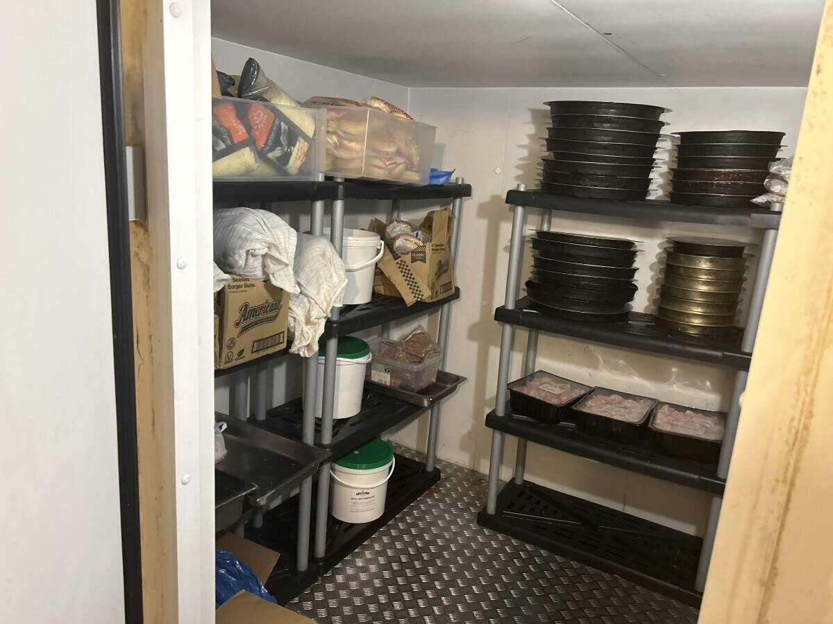 Established takeaway for sale in Barnet London Pizza Kebab Burgers