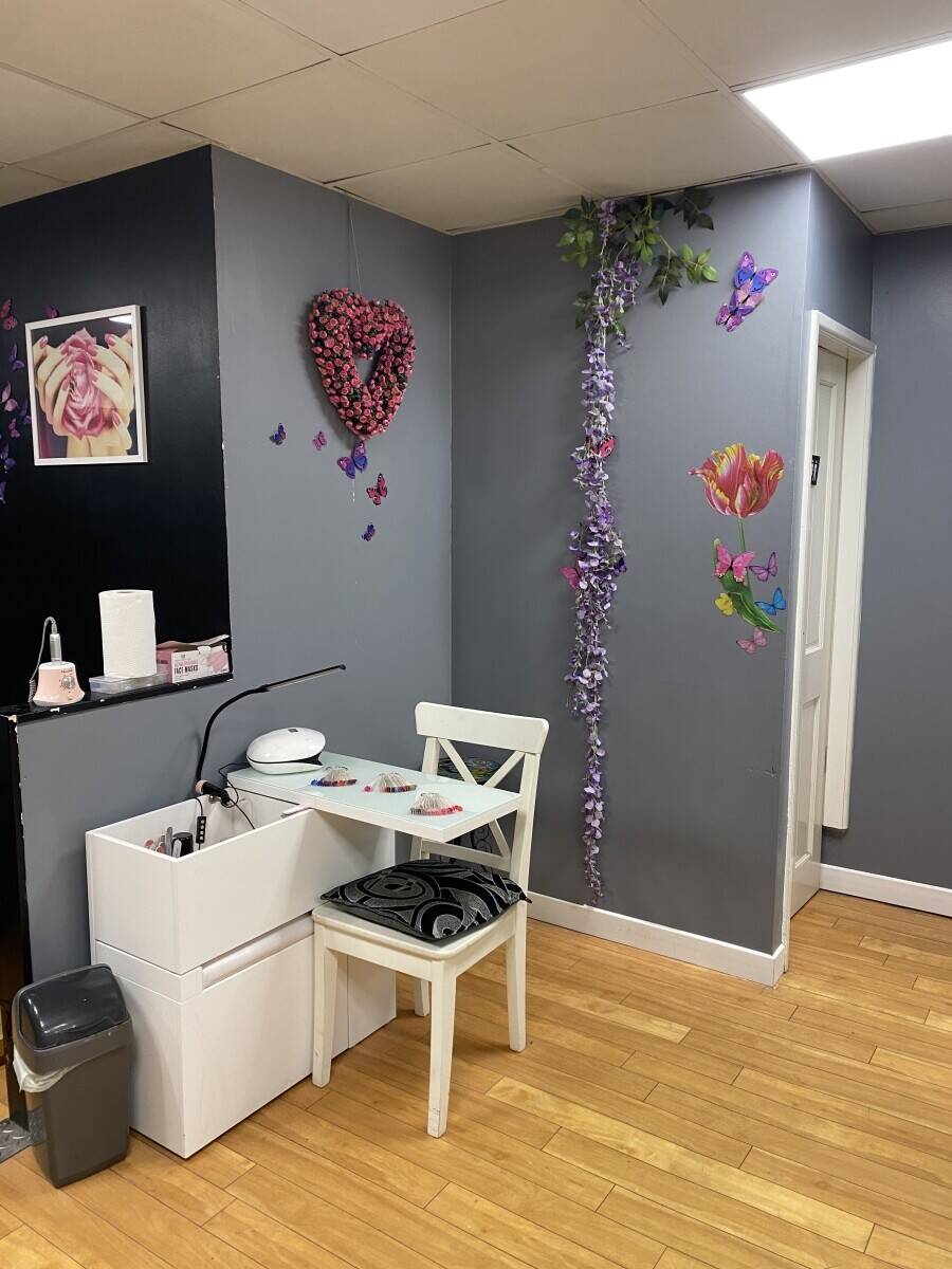 Hair & Beauty Salon
