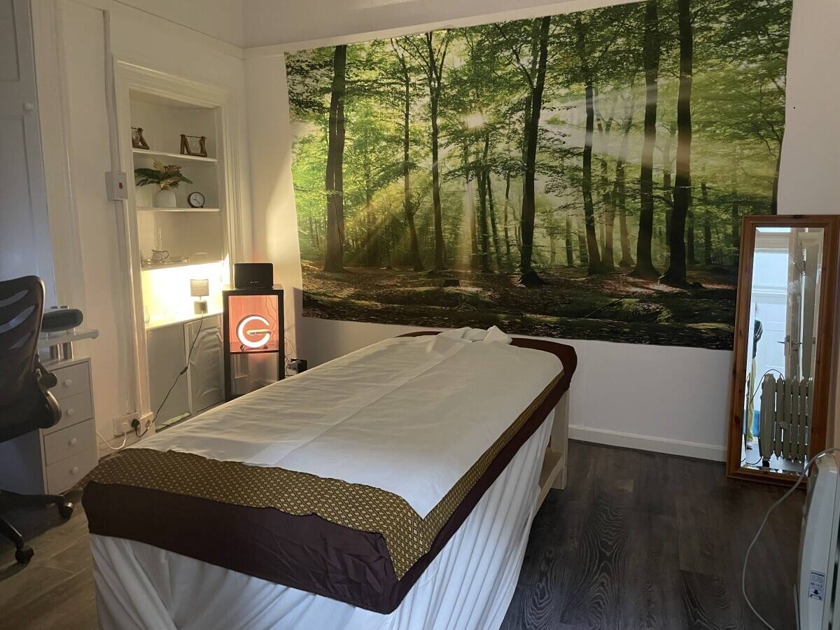 Thai massage 